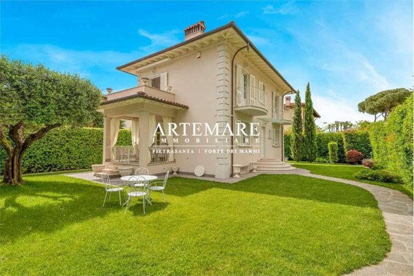 casa indipendente in affitto a Pietrasanta