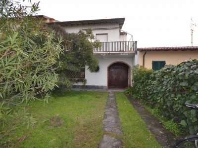 casa indipendente in affitto a Pietrasanta