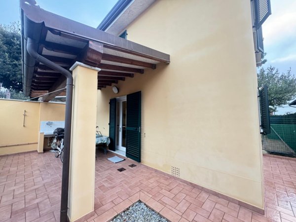 casa indipendente in affitto a Pietrasanta