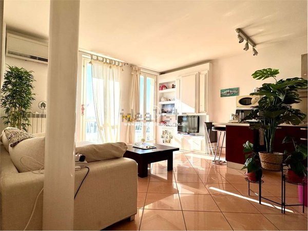 appartamento in affitto a Pietrasanta in zona Tonfano