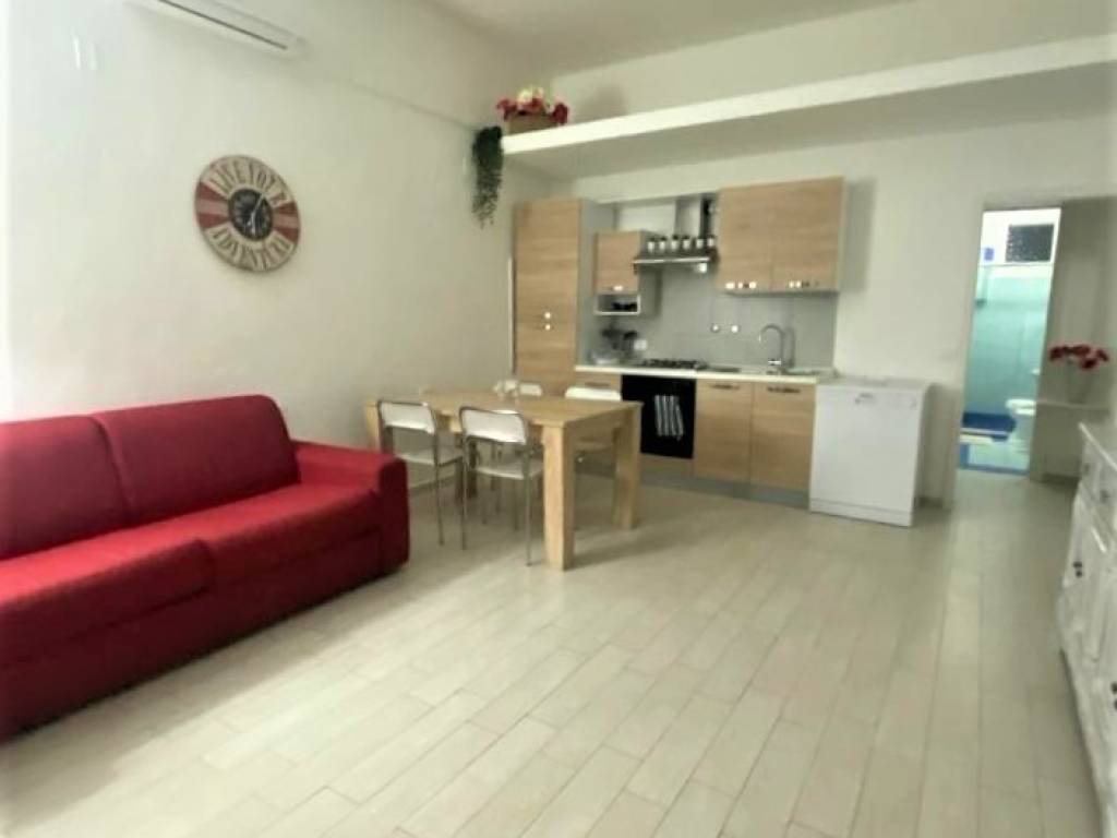 appartamento in affitto a Pietrasanta in zona Tonfano