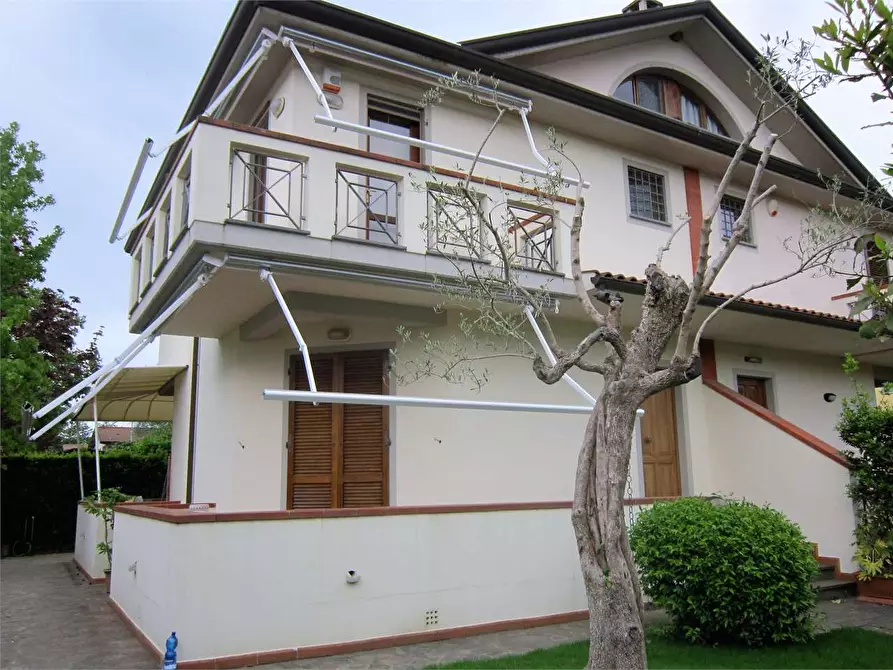casa indipendente in affitto a Pietrasanta in zona Vignone