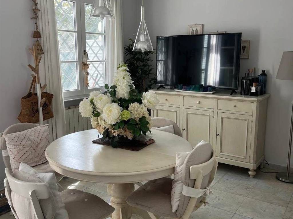 casa indipendente in affitto a Pietrasanta in zona Marina di Pietrasanta