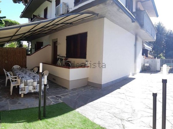 casa indipendente in affitto a Pietrasanta in zona Fiumetto