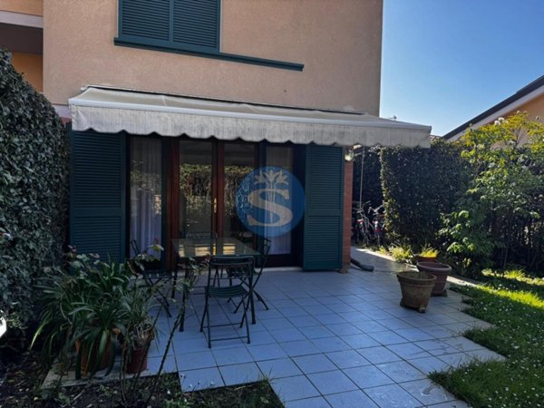 appartamento in affitto a Pietrasanta in zona Fiumetto