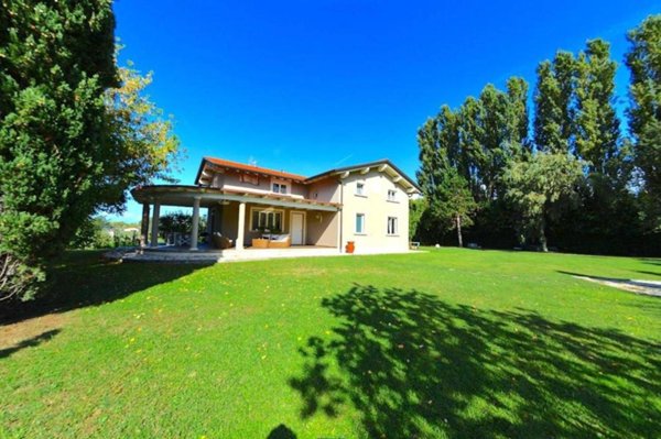 casa indipendente in affitto a Pietrasanta in zona Marina di Pietrasanta