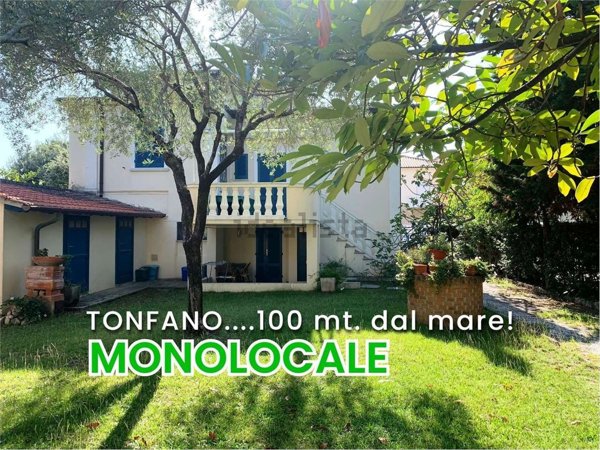 appartamento in affitto a Pietrasanta in zona Tonfano