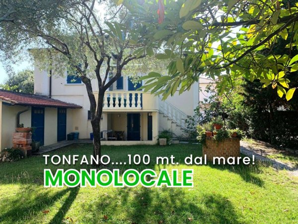 appartamento in affitto a Pietrasanta in zona Tonfano