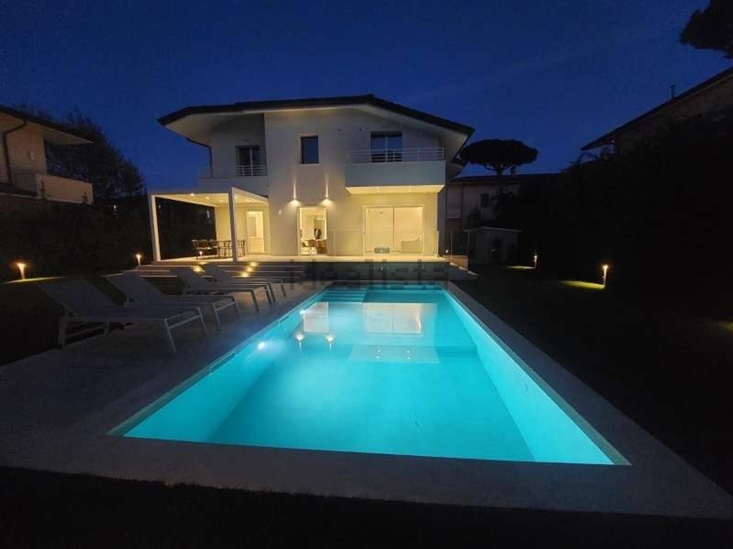 casa indipendente in affitto a Pietrasanta in zona Fiumetto
