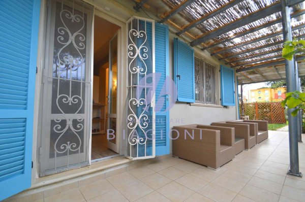 casa indipendente in affitto a Pietrasanta in zona Marina di Pietrasanta