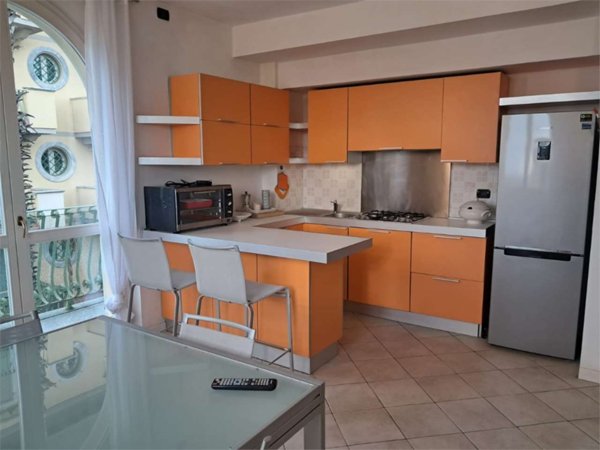 appartamento in affitto a Pietrasanta in zona Vignone