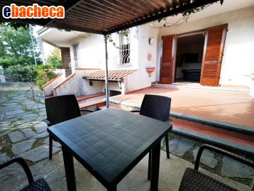 casa indipendente in affitto a Pietrasanta in zona Fiumetto