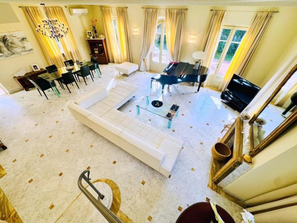 casa indipendente in affitto a Pietrasanta in zona Fiumetto