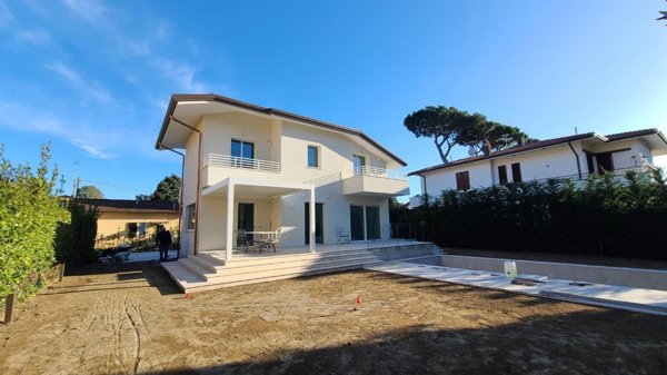 casa indipendente in affitto a Pietrasanta in zona Fiumetto