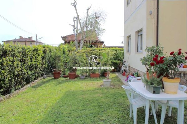 casa indipendente in affitto a Pietrasanta