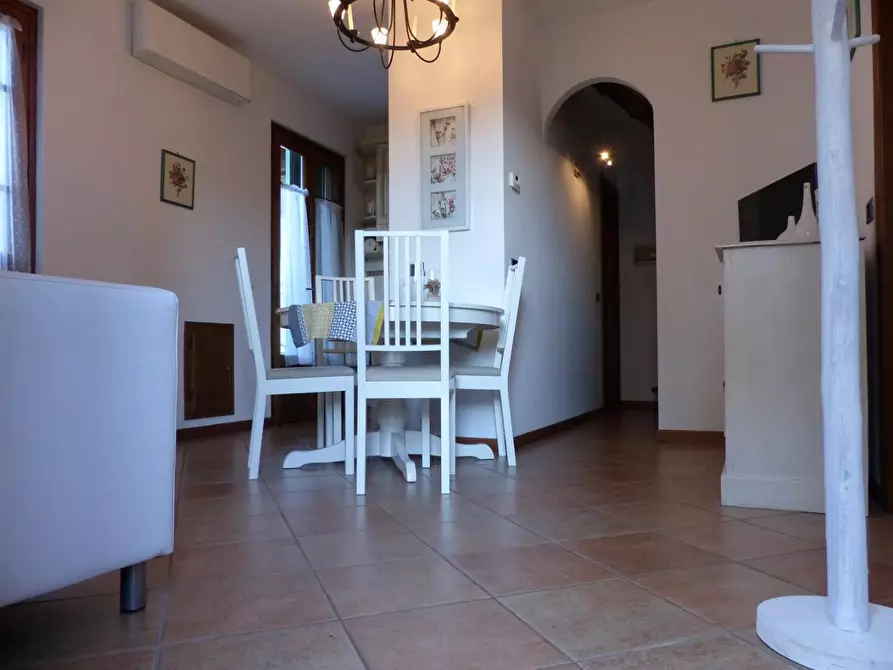 casa indipendente in affitto a Pietrasanta in zona Vignone