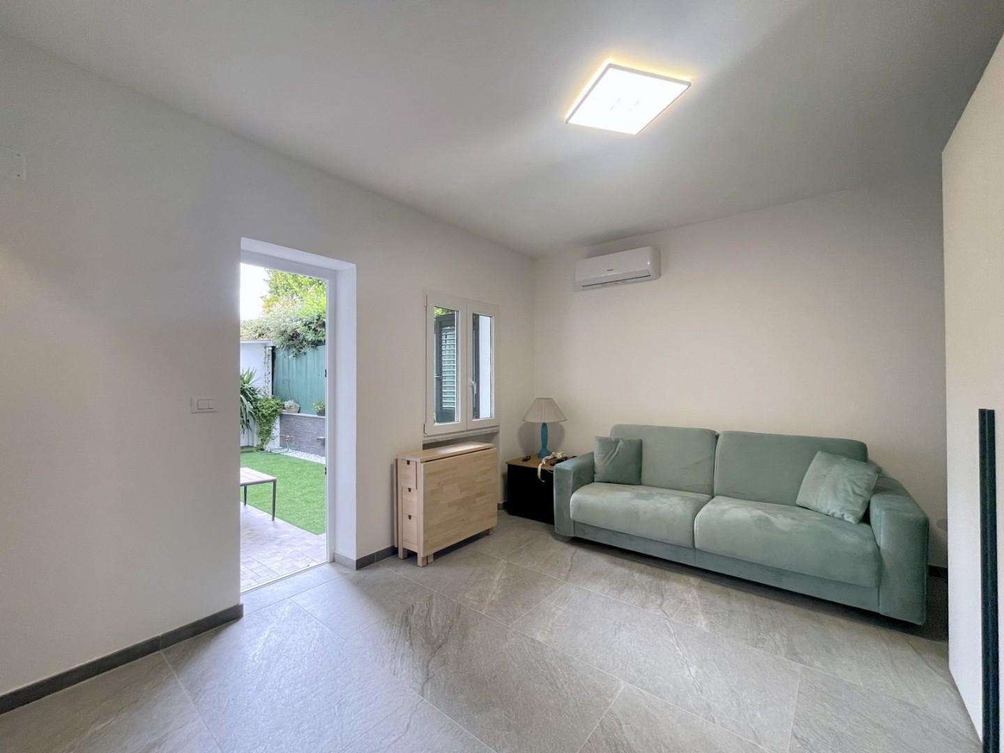 casa indipendente in affitto a Pietrasanta in zona Vignone