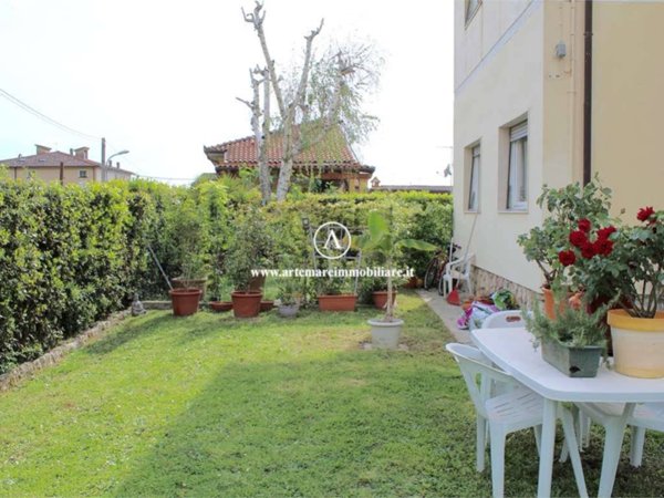 casa indipendente in affitto a Pietrasanta