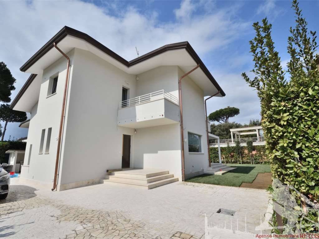 casa indipendente in affitto a Pietrasanta
