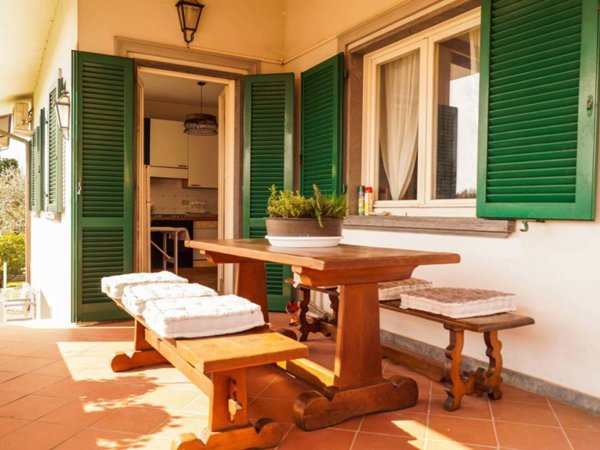 casa indipendente in affitto a Pietrasanta in zona Fiumetto