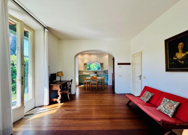 casa indipendente in affitto a Pietrasanta in zona Tonfano