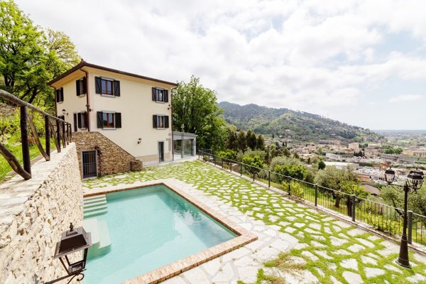 casa indipendente in affitto a Pietrasanta