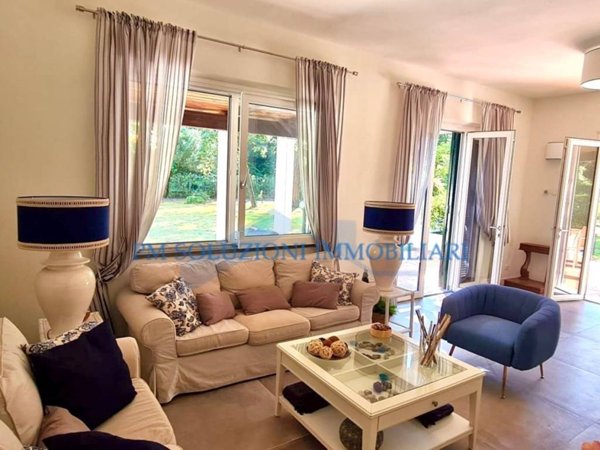 casa indipendente in affitto a Pietrasanta in zona Fiumetto