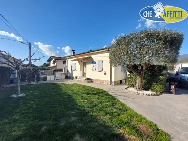 casa indipendente in affitto a Pietrasanta in zona Marina di Pietrasanta