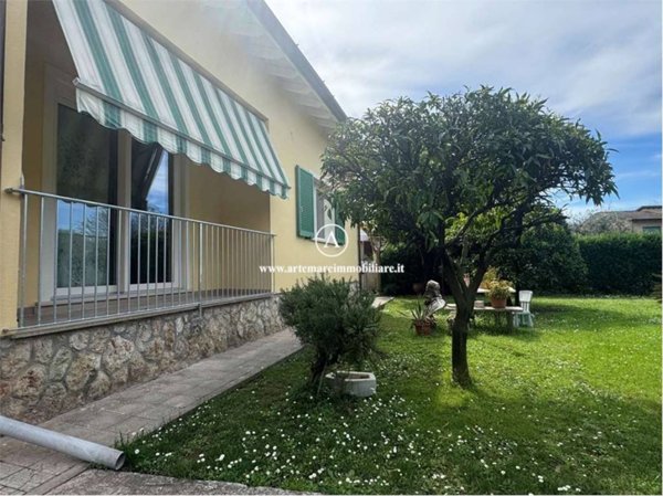 casa indipendente in affitto a Pietrasanta