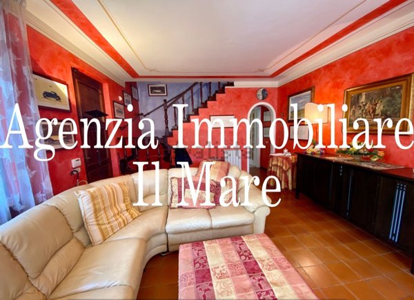 casa semindipendente in affitto a Pietrasanta in zona Fiumetto