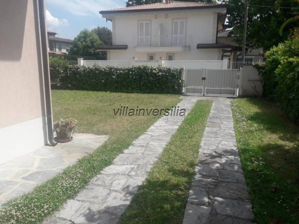 appartamento in affitto a Pietrasanta in zona Vignone