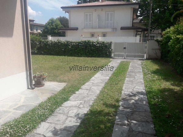 appartamento in affitto a Pietrasanta in zona Vignone
