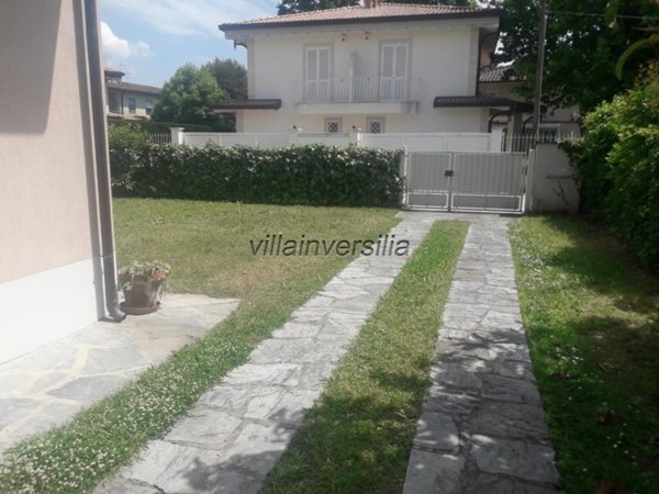 appartamento in affitto a Pietrasanta in zona Vignone