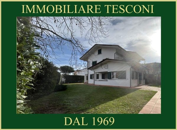 appartamento in affitto a Pietrasanta in zona Fiumetto