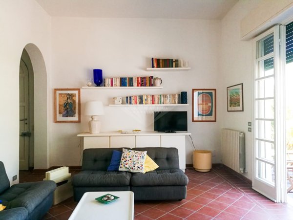 casa indipendente in affitto a Pietrasanta in zona Fiumetto