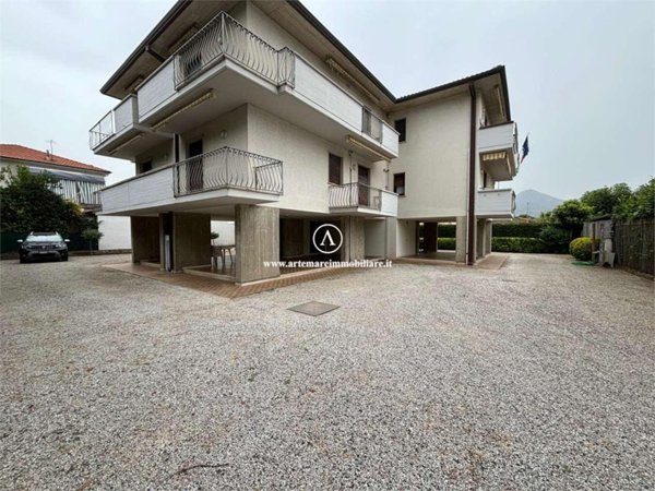 appartamento in affitto a Pietrasanta in zona Tonfano
