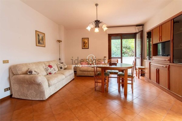 appartamento in affitto a Pietrasanta in zona Tonfano