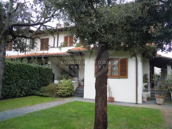 casa indipendente in affitto a Pietrasanta in zona Marina di Pietrasanta