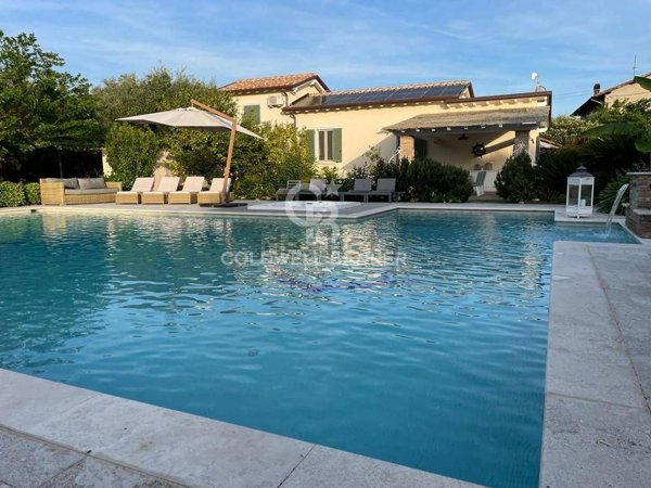 casa indipendente in affitto a Pietrasanta