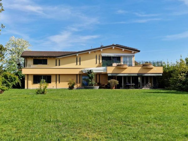 casa indipendente in affitto a Pietrasanta