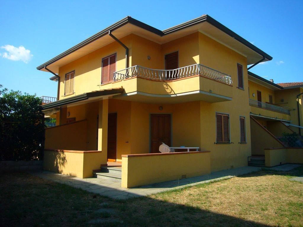 casa indipendente in affitto a Pietrasanta in zona Fiumetto