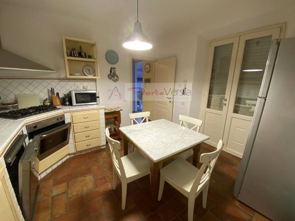 villa in affitto a Pietrasanta in zona Tonfano
