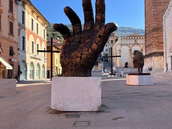 pentavano in affitto a Pietrasanta