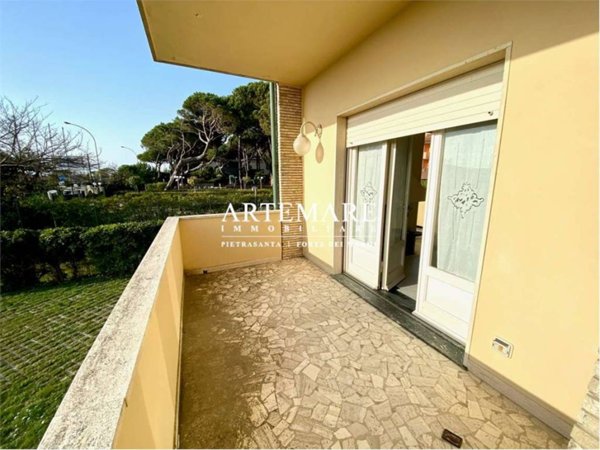 casa indipendente in affitto a Pietrasanta in zona Marina di Pietrasanta