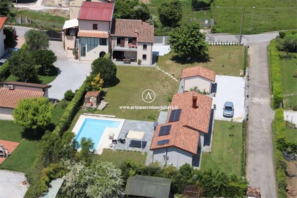 casa indipendente in affitto a Pietrasanta