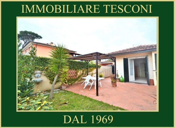 casa indipendente in affitto a Pietrasanta in zona Fiumetto
