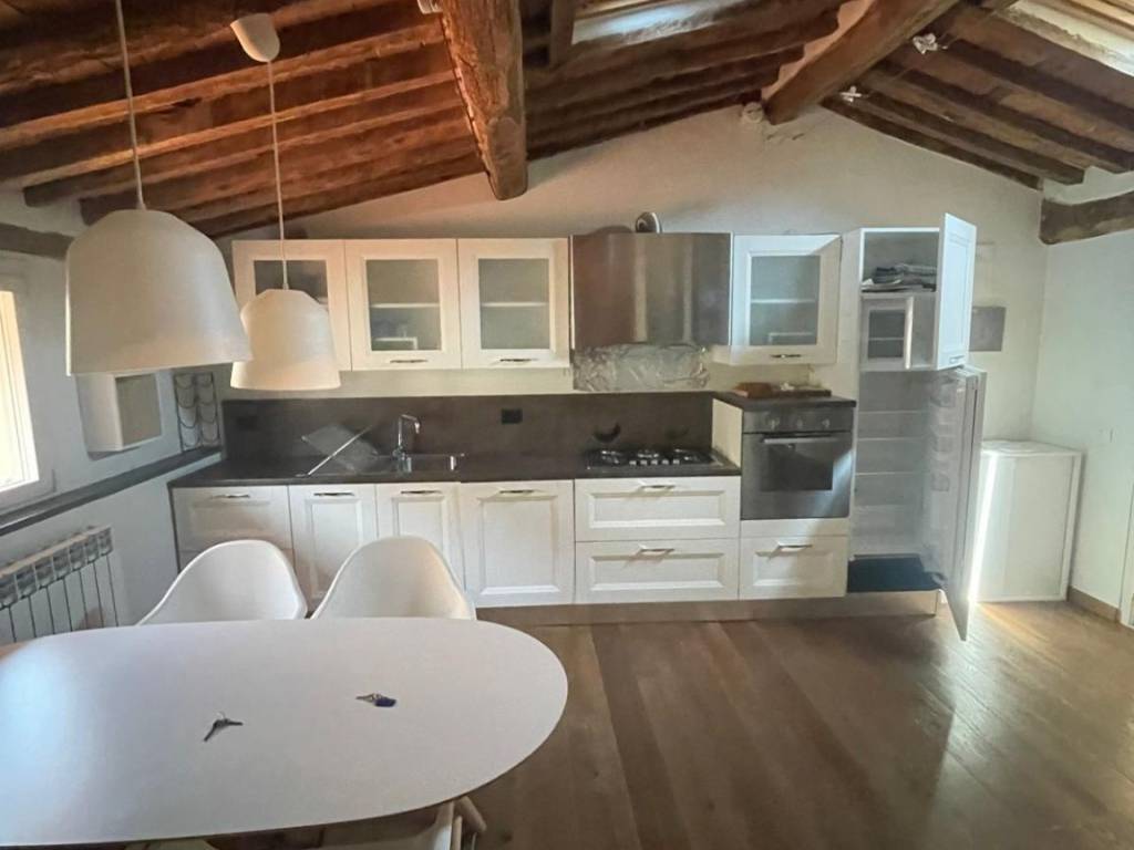 appartamento in affitto a Pietrasanta