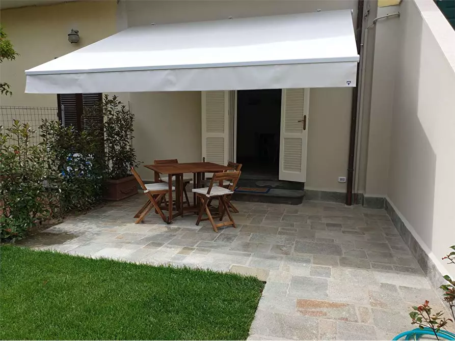 appartamento in affitto a Pietrasanta in zona Vignone