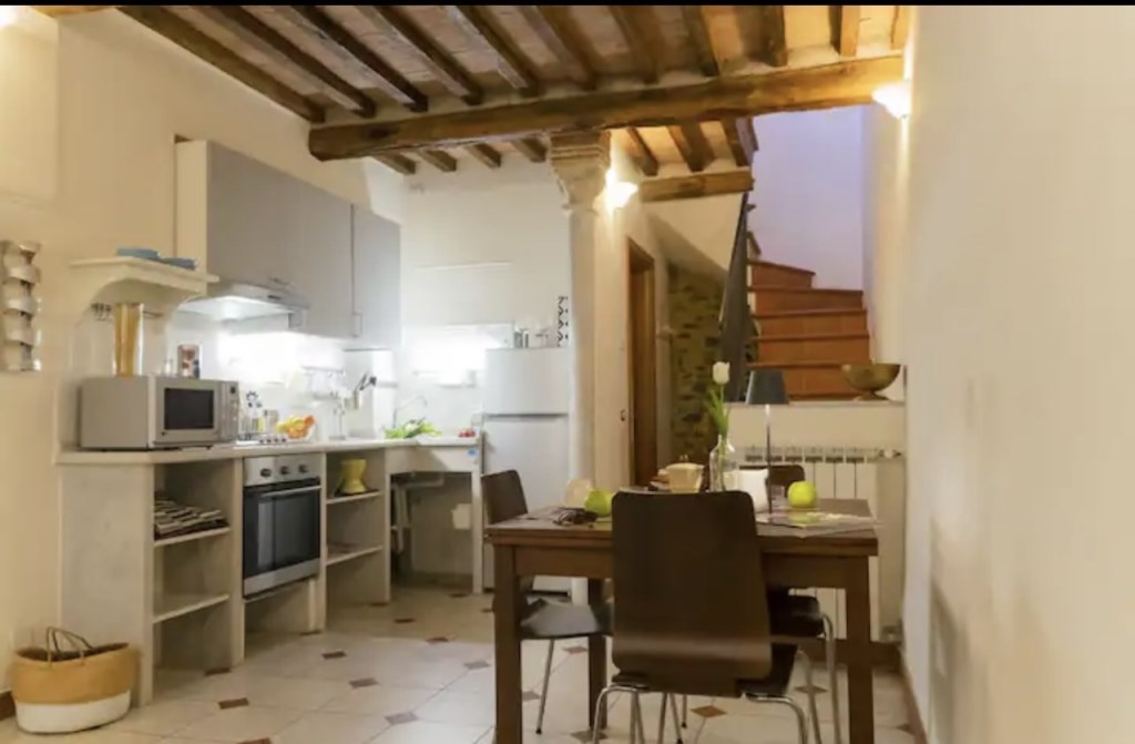 casa indipendente in affitto a Pietrasanta