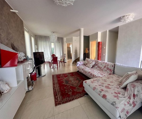 casa indipendente in affitto a Pietrasanta in zona Fiumetto